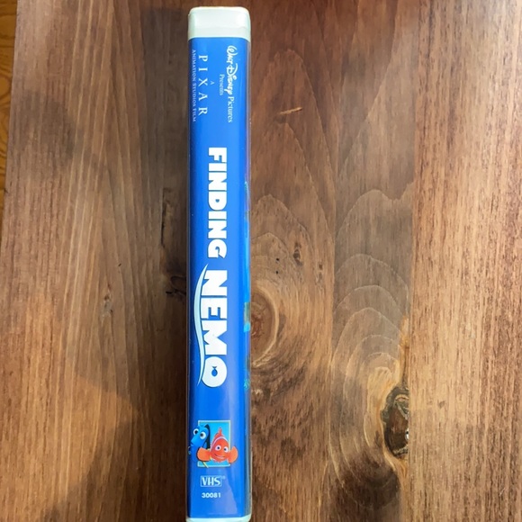 Disney Finding Nemo original VHS - Picture 2 of 4